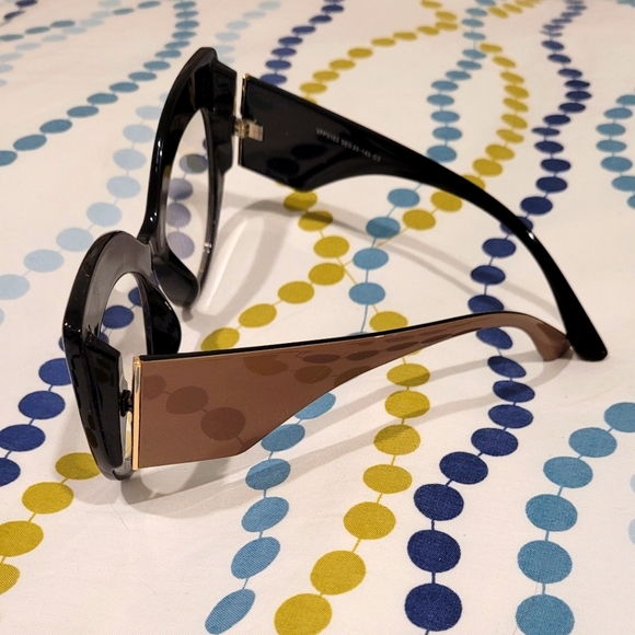 NWOTGlasses - no prescription - Picture 3 of 5